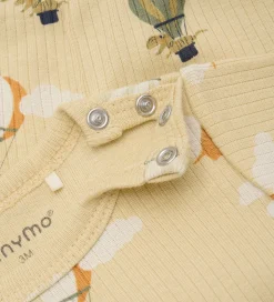 Minymo Shortssæt - Shorts/T-shirt - Rib - Parsnip