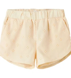 Name it Shorts - NkfVioleta - Buttercream m. Broderi Anglaise